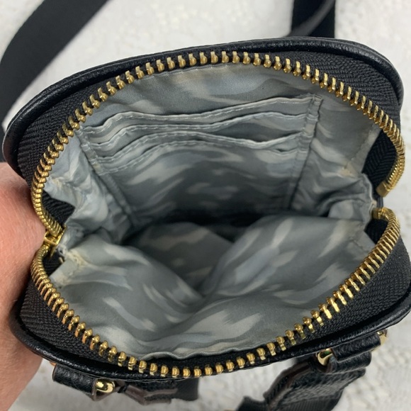 Aimee Kestenberg Black Leather Crossbody Bag Gold Zip & logo Camo Lined Tassel - Picture 7 of 13